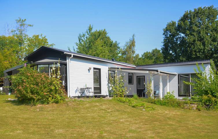 Ferienhaus für 4 Personen, mit Terrasse und Garten, mit Haustier in Mesinge