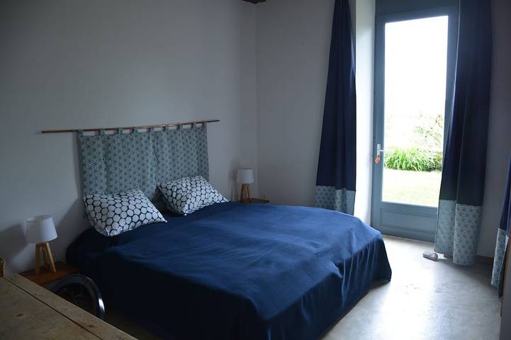 Location de vacances pour 12 personnes, avec jardin à Altillac - 4