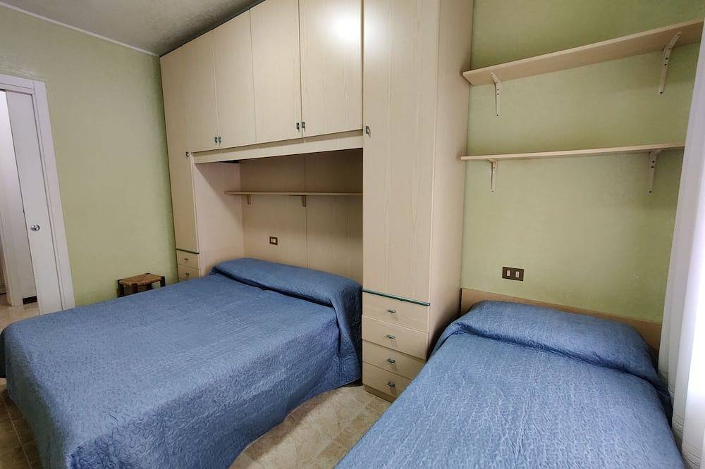 Entire apartment, Modern house near Caorle beach in Caorle, Venice Province