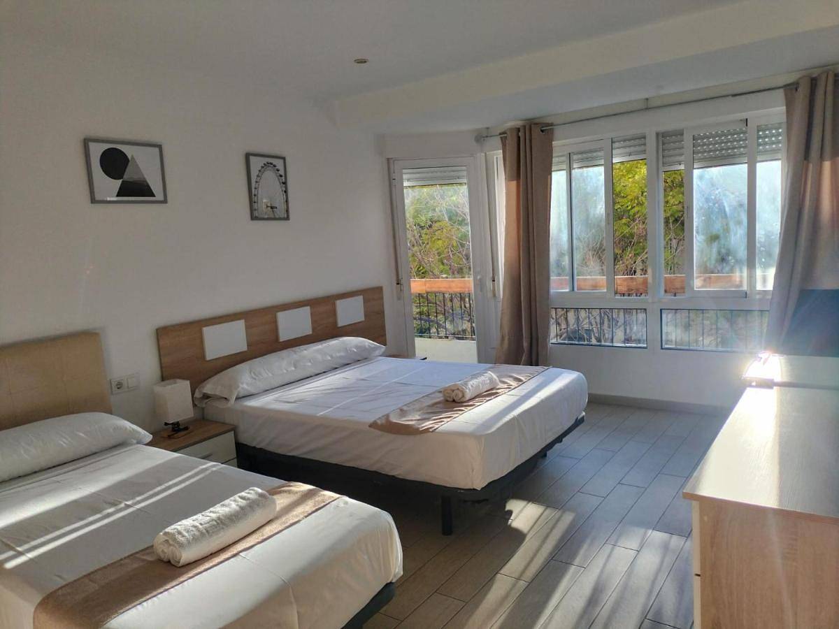 Single Room with Shared Bathroom in El Barrio, Alicante