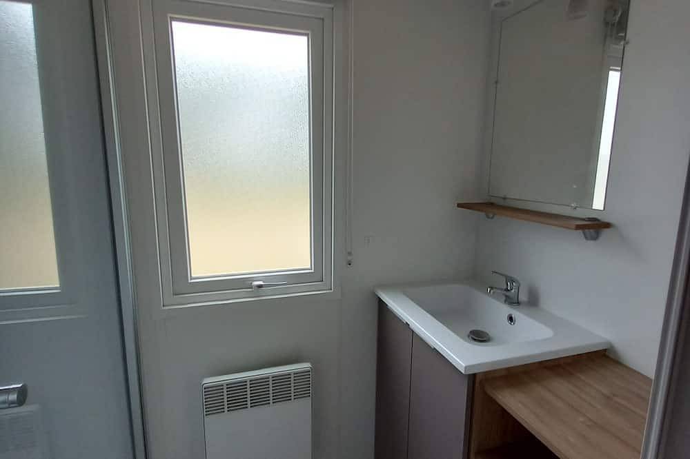 Location de mobilhome spatieux de 40m² dans un camping 3* au calme in La Tremblade, Côte de Beauté