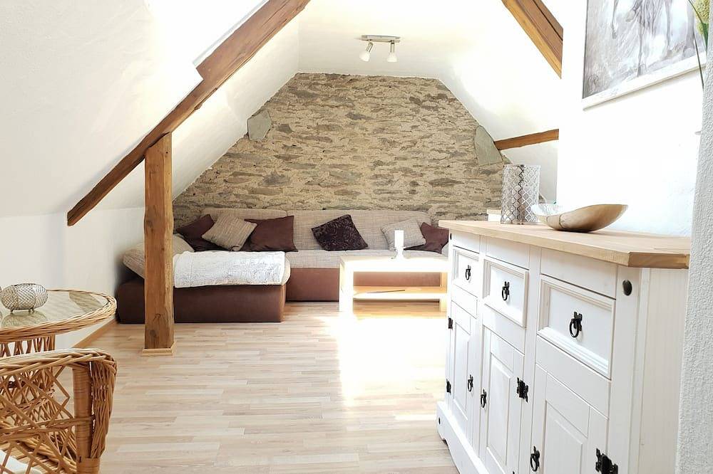 Ganze Wohnung, Traumferienwohnung auf idyllischem Hof Nähe Burg Eltz in Burg Eltz, Münstermaifeld