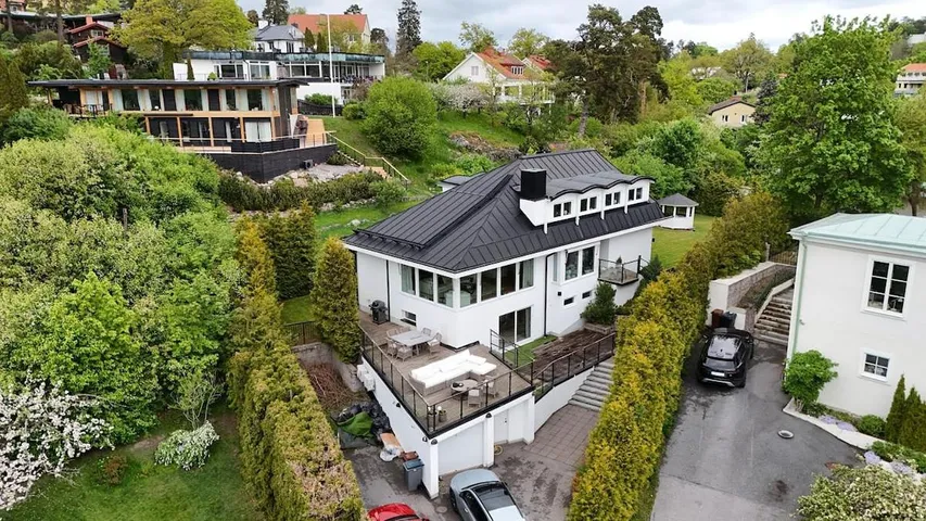 Villa für 10 Personen, mit Balkon und Pool - 1