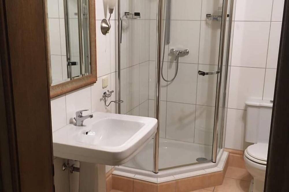 Ganze Wohnung, \"Schmuckstück mit 2 Schlafzimmern und Wallbox für E-Auto \" in St. Ingbert, Saarpfalz-Kreis