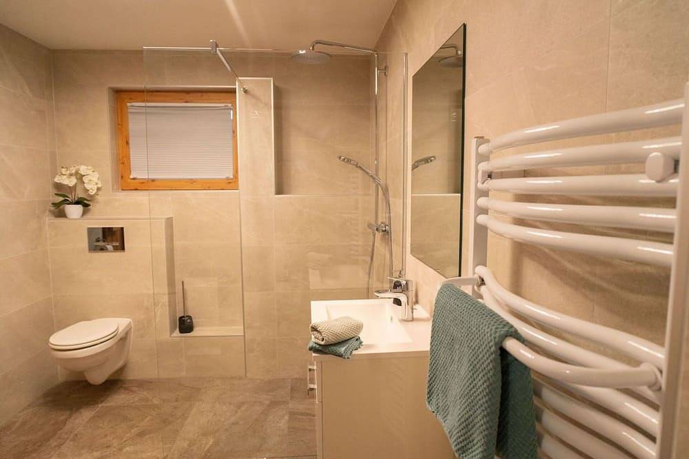 Ganze Wohnung, Angenehme Wohnung für 4 Gäste mit  W-Lan, Tv und Terrasse in Obernberg am Brenner, Innsbruck Land