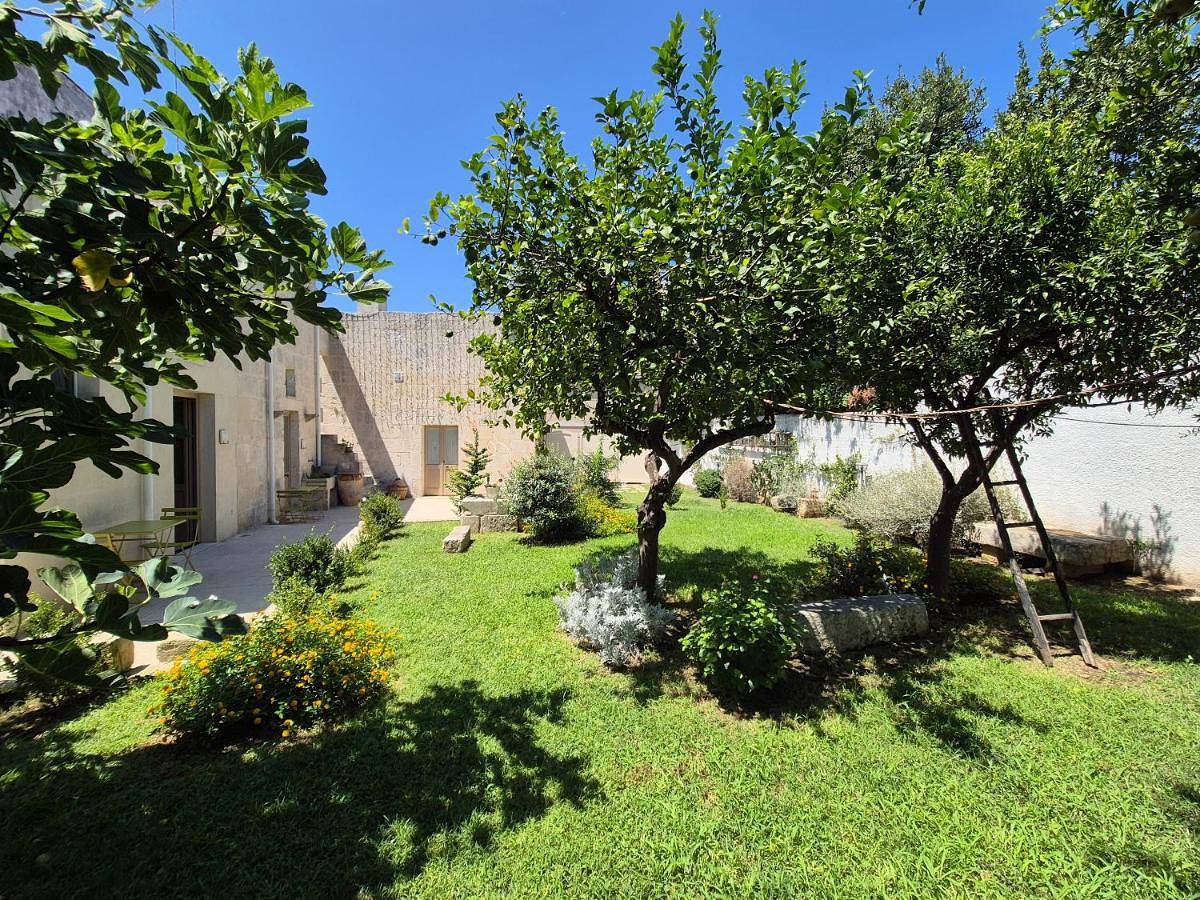 Double Room with Garden View in Martano, Provincia di Lecce