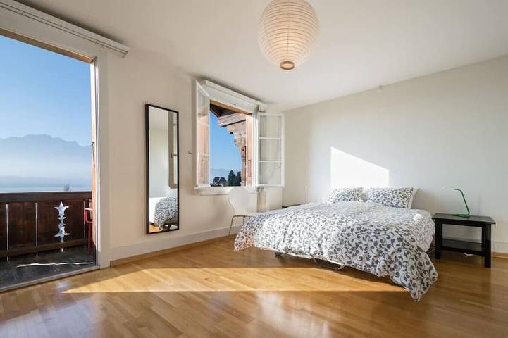 Ganze Wohnung, Amazing View with balcony and free Parking in Oberhofen am Thunersee, Thunersee