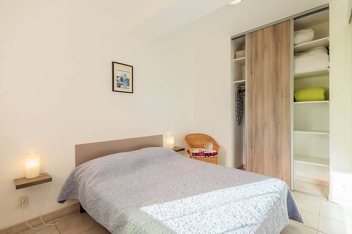 Gîte pour 2 personnes, avec terrasse, animaux acceptés à Reilhanette - 3