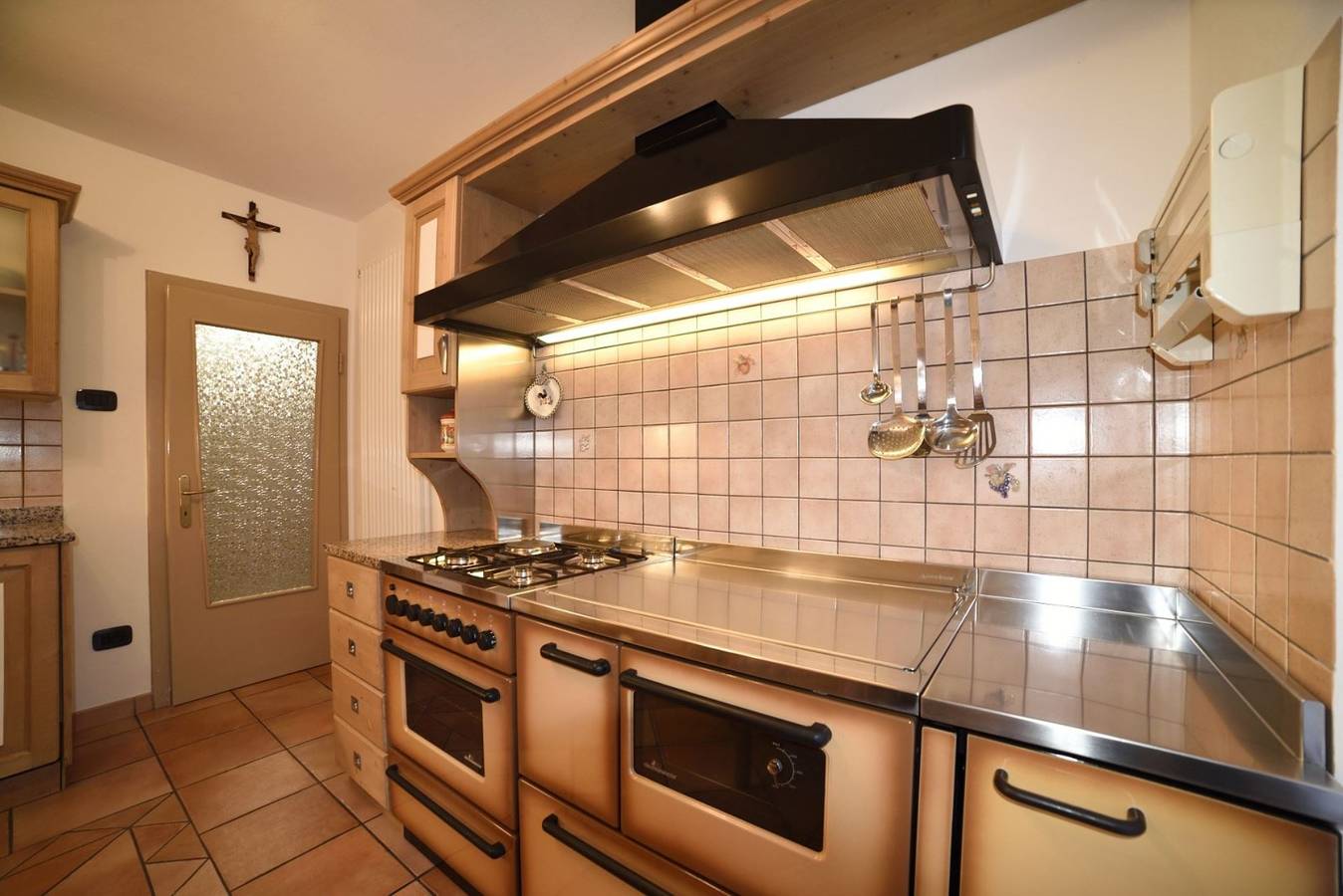 Geheel vakantieappartement, Vakantieappartement voor 6 personen met balkon in Campitello di Fassa, Dolomiti Superski