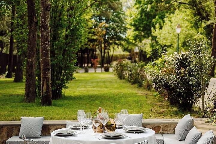 Gîte pour 8 personnes, avec Terrasse et Jardin