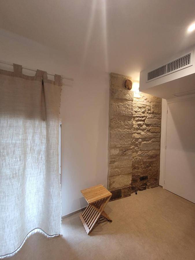 Double Room with Private Bathroom in Calvisson, Région de Nîmes