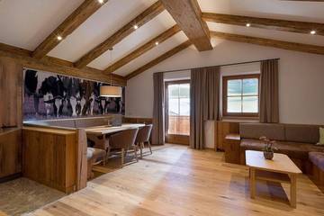 Hütte für 8 Personen, mit Balkon und Garten in Söll