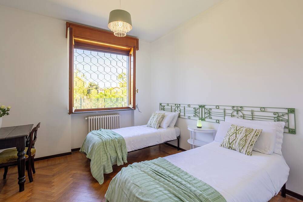 Villa Gabri 2 surrounded by greenery for families within walking distance of lake and center in Arona (Lago Maggiore), Comune di Arona