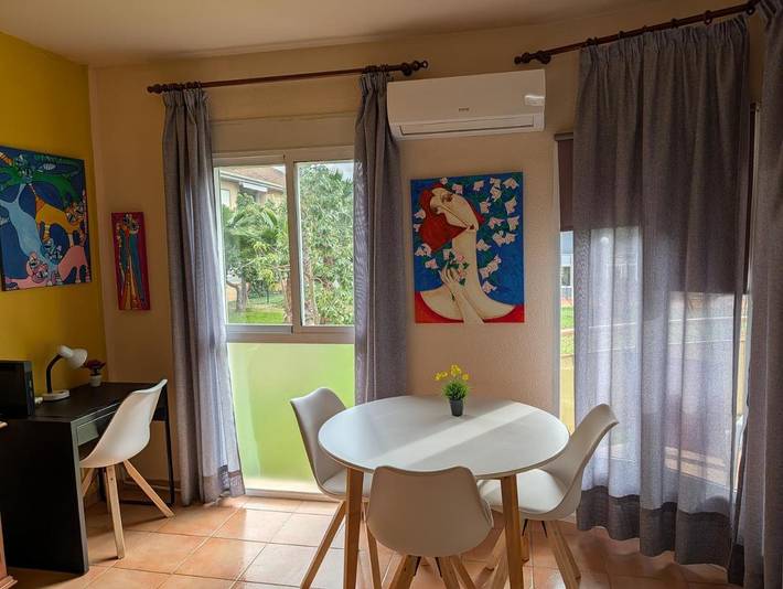 Apartamento para 4 personas, con Balcón además de Terraza y Vistas en La Eliana