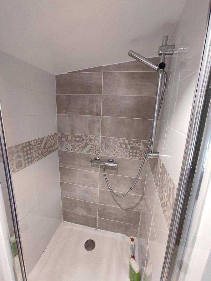 Gîte pour 2 personnes, avec jardin ainsi que piscine et terrasse à Mérignac - 4