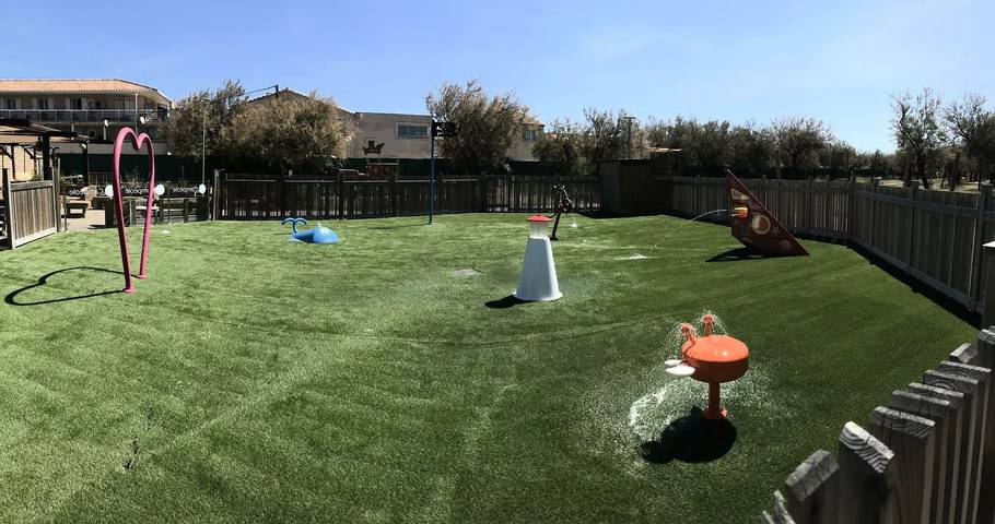 Camping für 10 Personen, mit Sauna und Terrasse in Gruissan - 2