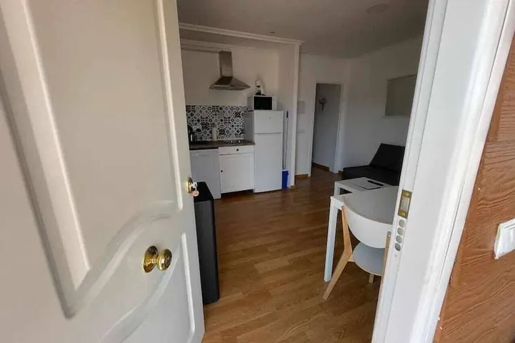 Holiday apartment for 4 people, with pool and balcony - 1