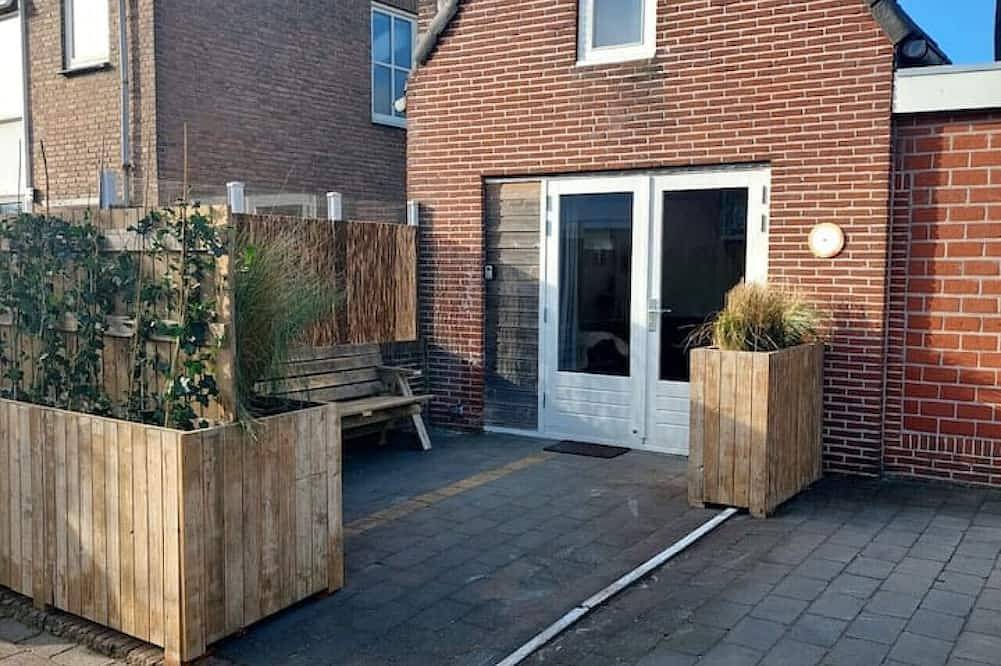 All season sunny beach cottage  free parking in Noordwijk aan Zee, Noordwijk