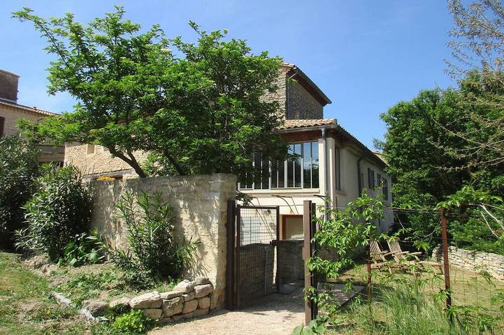 Location de vacances pour 4 personnes, avec Jardin à Crillon-le-Brave