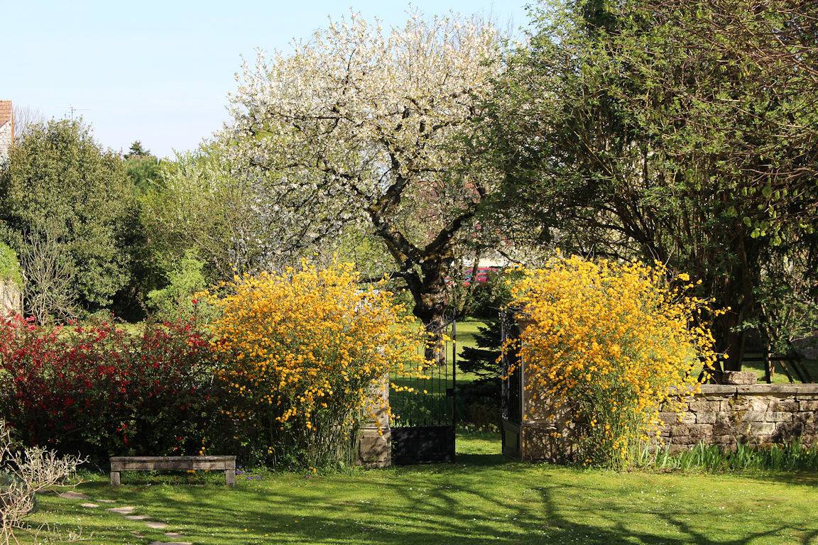 La Maison Jaune, séjour au calme in Givry, Région de Chalon-sur-Saône
