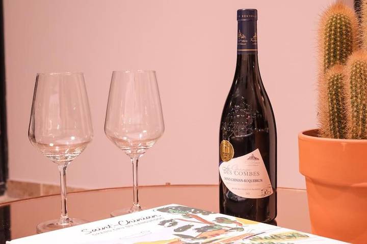 Gîte pour 4 personnes, avec piscine et jardin ainsi que vue et terrasse à Cazouls-lès-Béziers - 3