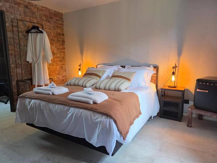 Chambre d’hôte pour 2 personnes, avec terrasse et jardin ainsi que piscine et jacuzzi à La Roque-d'Anthéron - 4