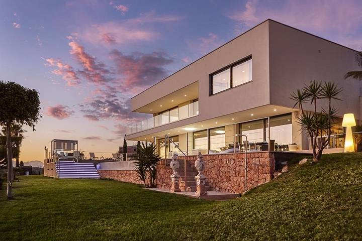 Villa für 10 Personen, mit Balkon und Terrasse sowie Garten und Pool in Palma - 2