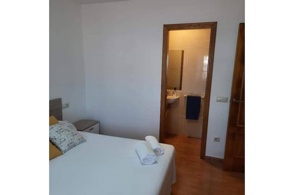 Casa A Coruxa - Upper Floor Ground Floor in Poio, Rías Baixas