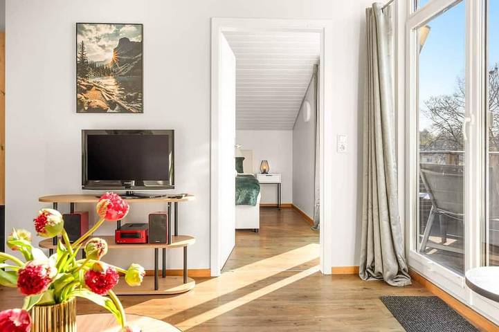 Gesamtes Dg mit 2 Balkonen in Bad Aibling, Landkreis Rosenheim