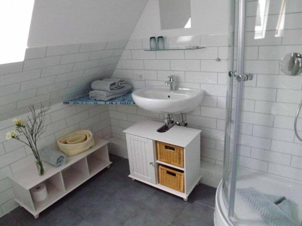 "Luv with shed" in house Smäswai 10 in Nebel, Amrum