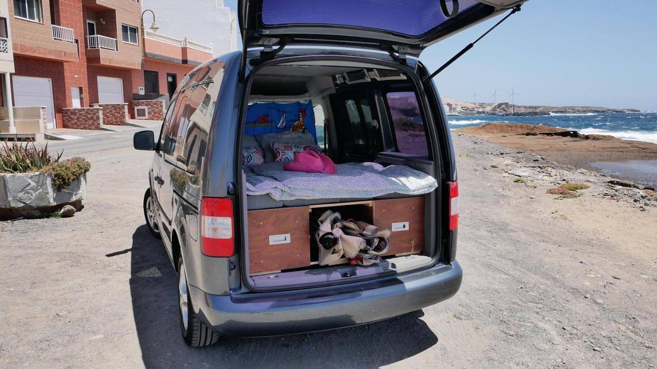 Endlesscampervan in Golf Del Sur, San Miguel de Abona