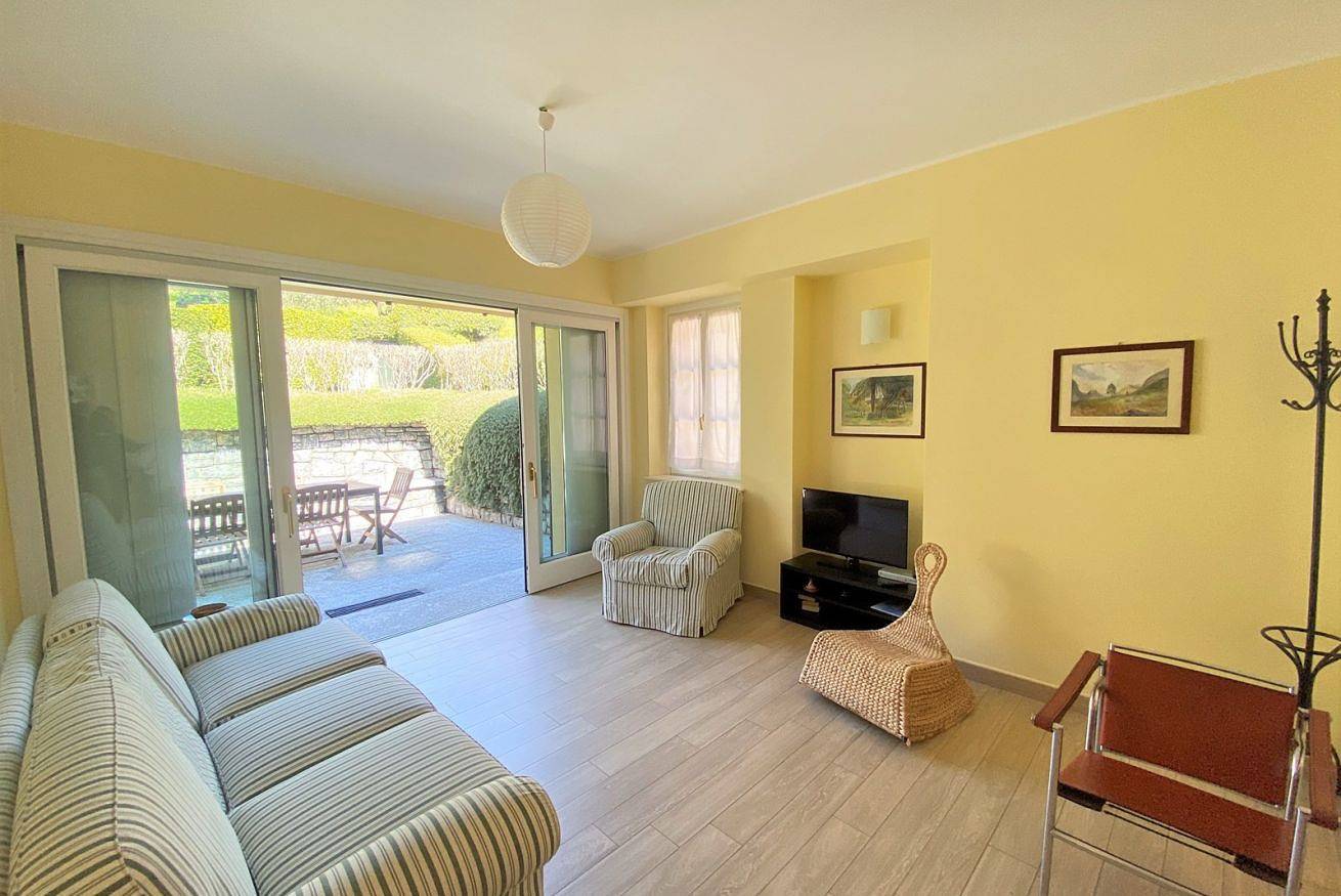 Appartement entier, Coattage Bellagio with nice private garden in Bellagio, Région de Bellagio