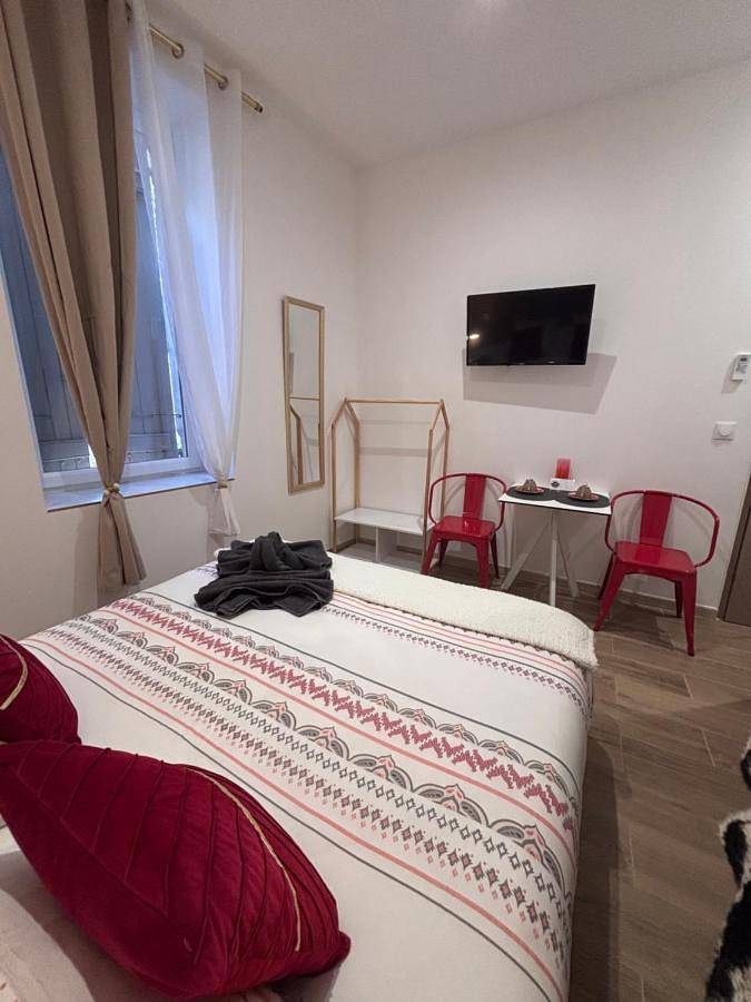 Double Room in Narbonne, Côte méditerranéenne (France)
