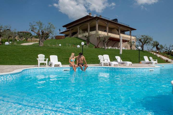Bungalow für 4 Personen, mit Pool und Whirlpool sowie Garten und Sauna in den Abruzzen - 3