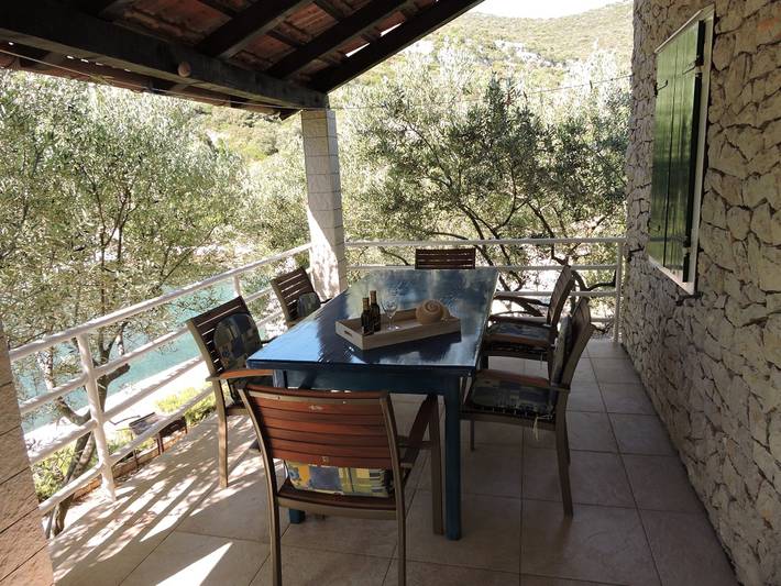 Robinsonhaus in Tkon mit Meerblick, Terrasse, W-Lan (3437-1) in Tkon, Pasman