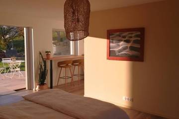 Gîte pour 2 personnes, avec vue ainsi que jardin et piscine à Soultz-Haut-Rhin