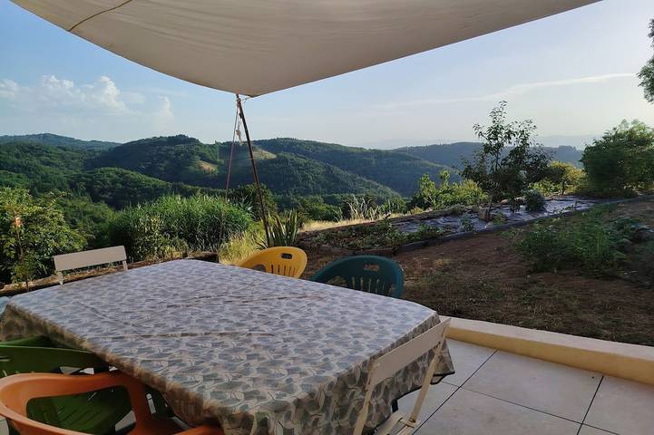 Location de vacances pour 4 personnes, avec Terrasse et Jardin à Bansat