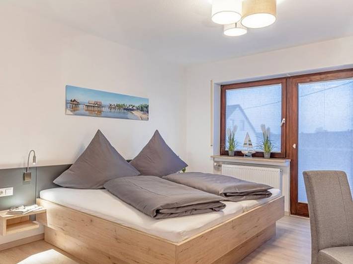 Ganze Wohnung, Ferienwohnung 'Comfort Apartment Buchhorn' mit Balkon und Wi-Fi in Friedrichshafen, Region Bodensee-Oberschwaben