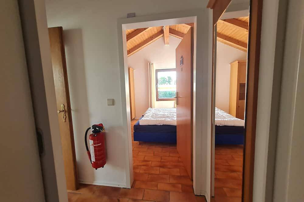 Ganze Wohnung, Über den Wolken, 18qm bis max. 2 Personen in Rosenheim, Oberbayern