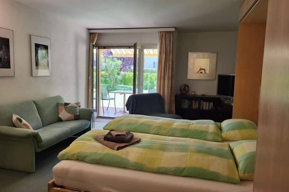 Ganze Wohnung, Residenza Parcolago Apt 018 mit Garten in Caslano, Luganersee
