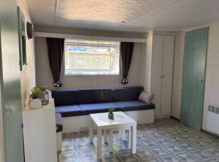 Mobil home pour 6 personnes, avec terrasse et piscine à Orgnac-l'Aven - 4