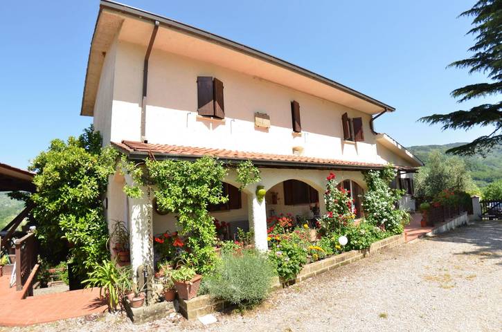 Ferienhaus für 4 Personen, mit Pool und Garten sowie Ausblick - 1