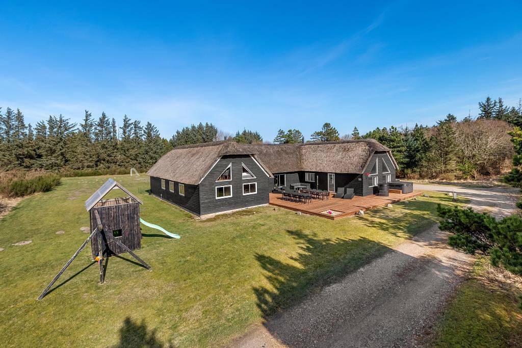 Ferienparadies an der Nordsee – Platz für 20 Personen mit Pool, Spa und jeder Menge Spaß in Fjand, Nissum Fjord