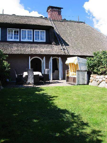 Entire holiday apartment, Gartensuite West - Kamin, Sauna, Pool,Garten in Kampen (Sylt), Sylt