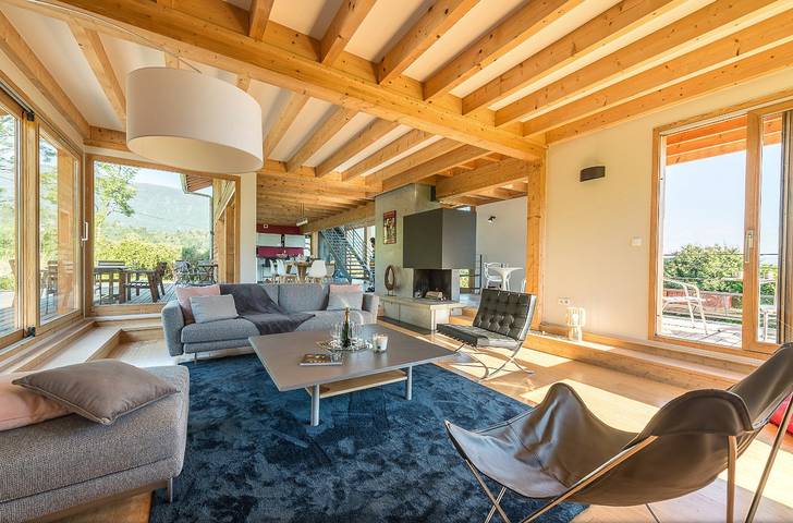 Villa voor 8 personen, met tuin en uitzicht op het meer in Haute-Savoie