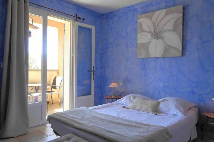 Chambre d’hôte pour 4 personnes à Lacoste - 3