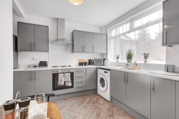 Vacation Rental for 7 Guests in Durham, County Durham, Picture 1