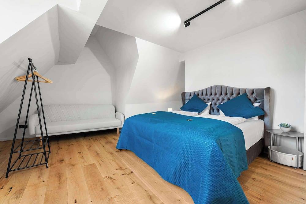 Ganze Wohnung, Lit Living: Luxus – Box Spring – Terrasse – Parkplatz in Grünstadt, Saar-Nahe-Bergland