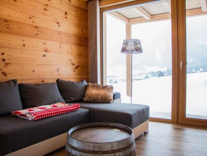 Ferienhaus für 8 Personen, mit Sauna und Ausblick sowie Garten und Terrasse, mit Haustier