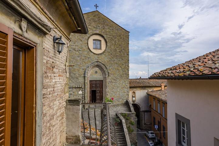 Ganze Wohnung, Ferienwohnung für 8 Personen mit Balkon in Cortona, Arezzo Provinz